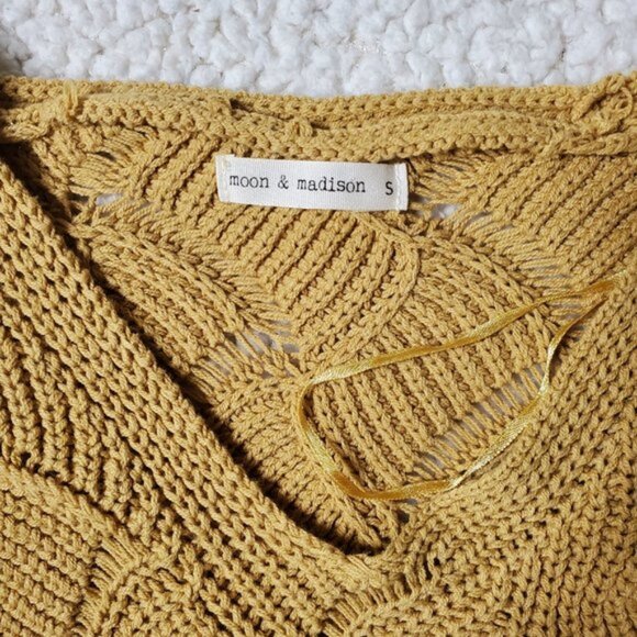 Moon & Madison Mustard Yellow Sweater Balloon Sleeve - Picture 3 of 12